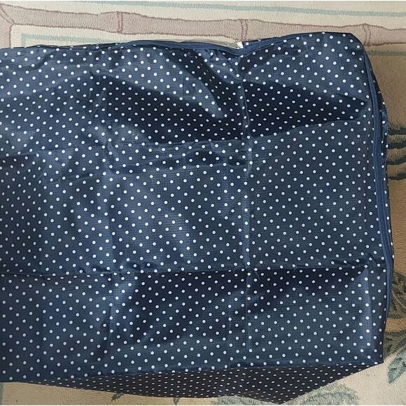 Collapsible laundry bag/under bed storage bag OS - Picture 3 of 6